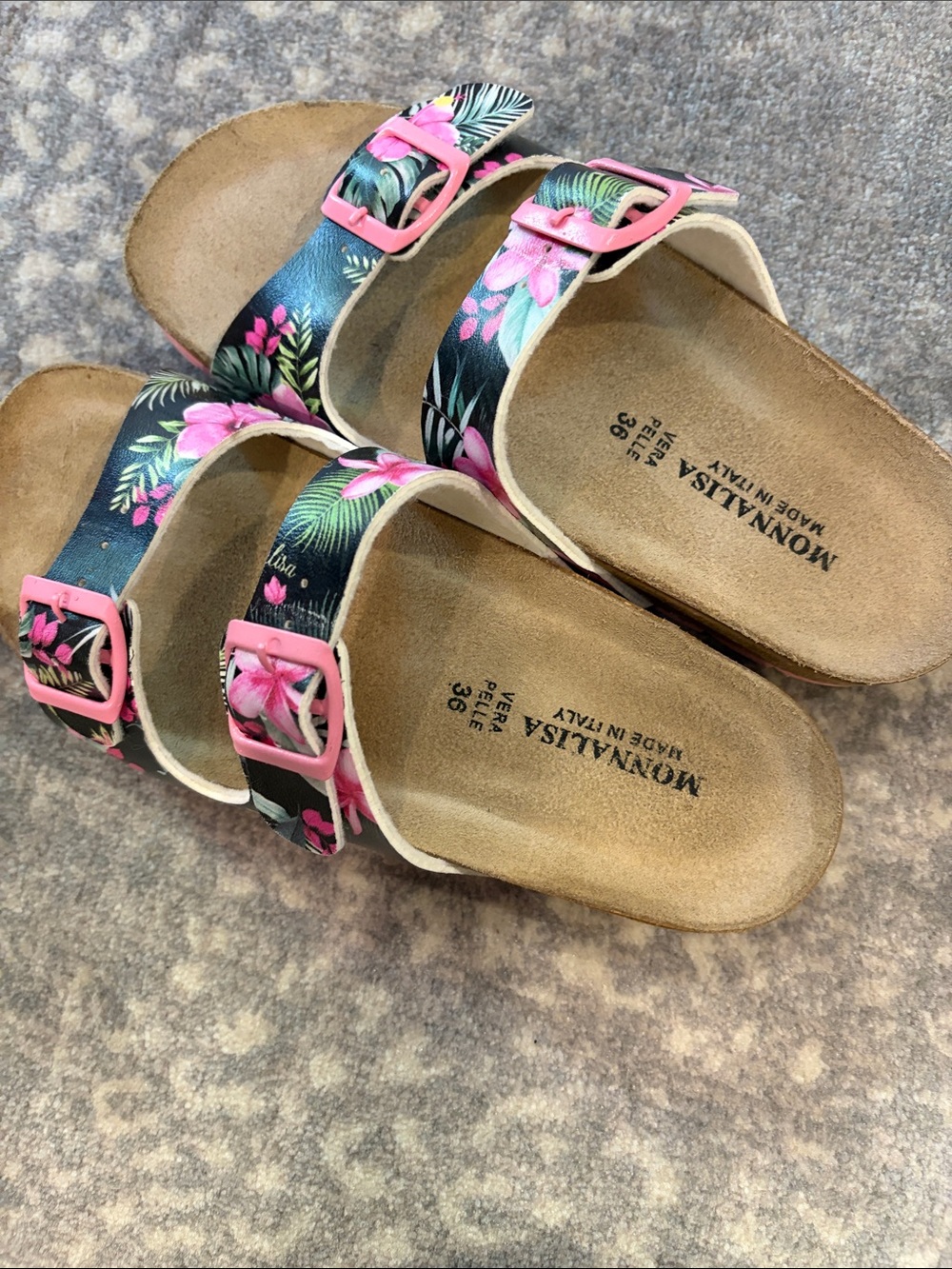 MonnaLisa Black Floral Double-Buckle Slide Sandals with Pink Buckles kid’s 36/4 - Picture 8 of 9